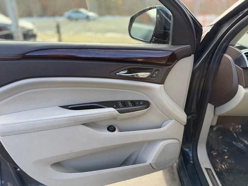 Used 2016 Cadillac SRX Luxury w/ Driver Awareness Package image 25