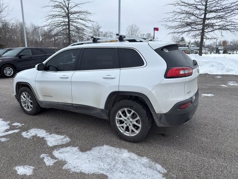 Used 2017 Jeep Cherokee Latitude w/ Safety/Convenience Group image 6