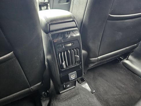 Used 2024 Jeep Compass Latitude AWD/4WD image 29