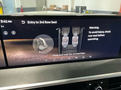 Used 2025 INFINITI QX80 Sensory image 75