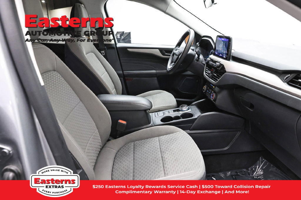 Used 2022 Ford Escape SE FWD image 26