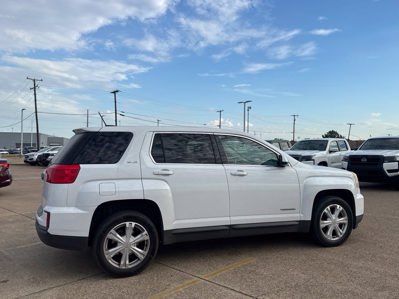 Used 2017 GMC Terrain SLE FWD image 24