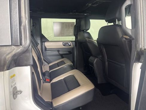 Used 2024 Ford Bronco Wildtrak AWD/4WD image 5