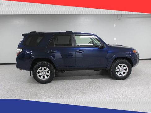 Used 2015 Toyota 4Runner Trail image 2