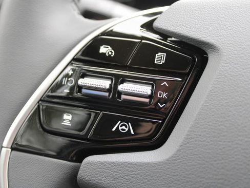 New 2026 Kia Niro EX FWD image 26