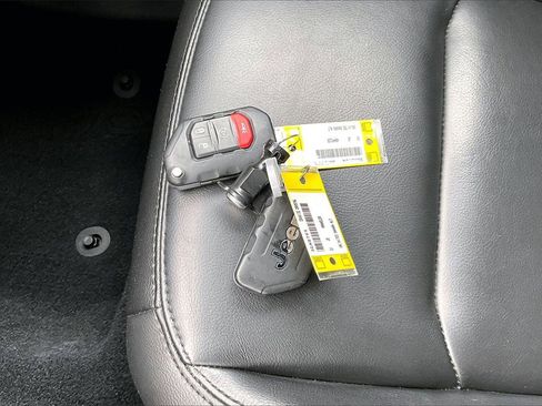 Certified 2021 Jeep Wrangler Unlimited Sahara image 30