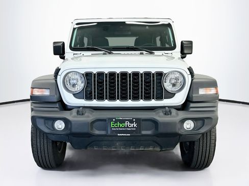 Used 2025 Jeep Wrangler Unlimited Sport AWD/4WD image 2