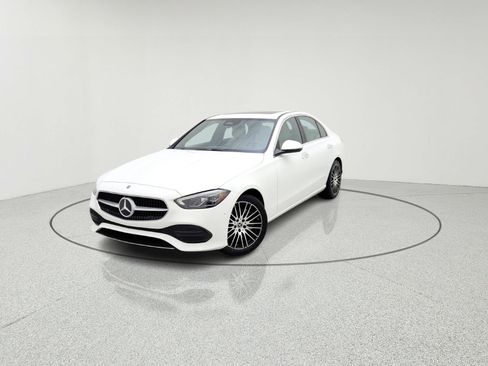 Used 2025 Mercedes-Benz C 300 Sedan image 2