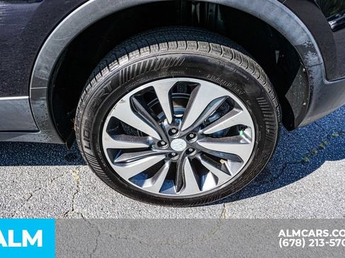 Used 2021 Buick Encore Preferred AWD/4WD image 16
