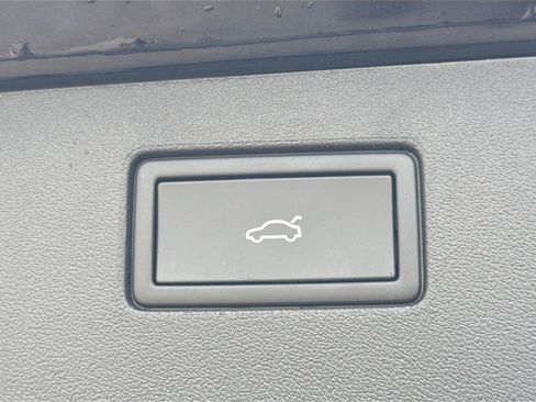 Used 2026 Volkswagen Tiguan SE FWD image 12