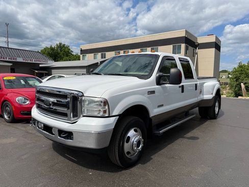 Used 2005 Ford F350 4x4 Crew Cab DRW Super Duty image 1