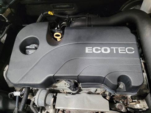 Used 2019 Chevrolet Equinox LS w/ LS Convenience Package AWD/4WD image 30