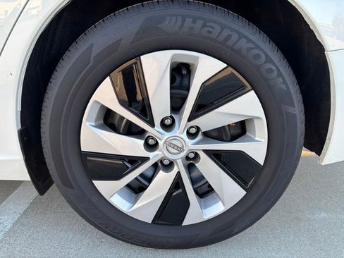 Used 2025 Nissan Altima 2.5 S image 8