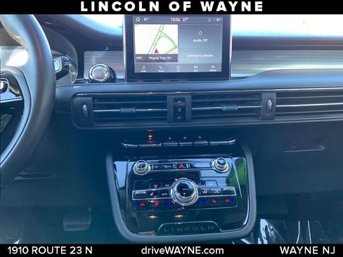 Certified 2022 Lincoln Corsair AWD w/ Equipment Group 101A image 18