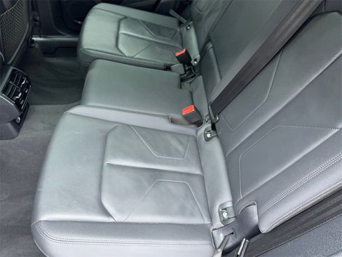 Used 2021 Audi Q3 2.0T Premium w/ Convenience Package image 39