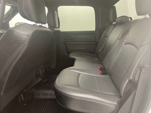 Used 2022 RAM 2500 Tradesman w/ Chrome Appearance Group AWD/4WD image 13