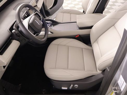 New 2026 Lincoln Nautilus Premier w/ Jet Appearance Package AWD/4WD image 11