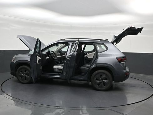Used 2026 Volkswagen Taos S FWD image 33