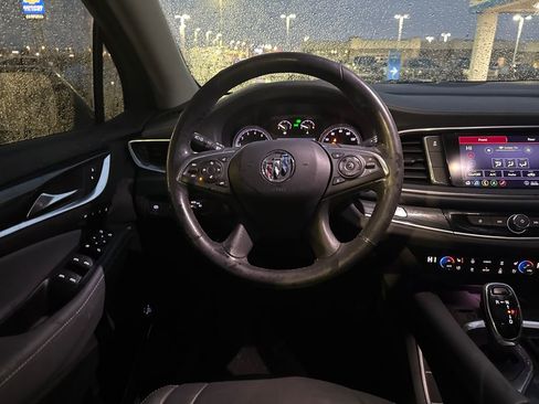 Used 2020 Buick Enclave Premium w/ Sun and Sites Package image 14