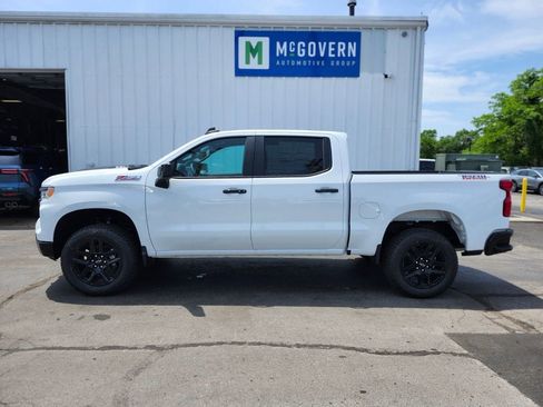 New 2026 Chevrolet Silverado 1500 LT Trail Boss w/ Convenience Package II AWD/4WD image 2
