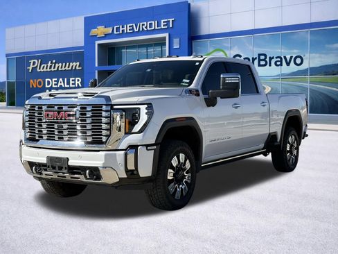 Used 2024 GMC Sierra 2500 Denali w/ Denali Reserve Package image 3