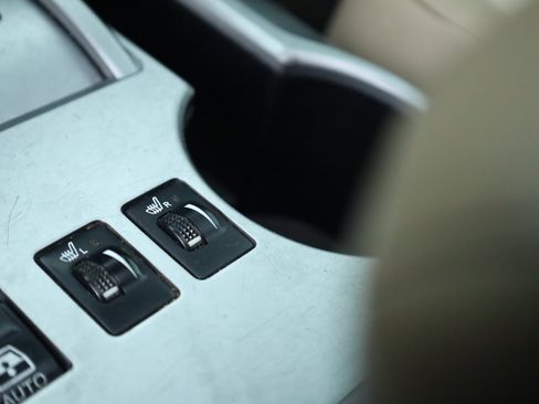 Used 2016 Toyota 4Runner SR5 Premium image 13