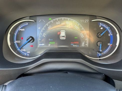 Used 2024 Toyota RAV4 XLE w/ Convenience Package image 16