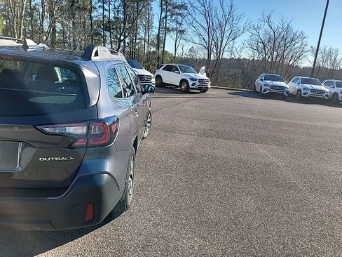 Used 2021 Subaru Outback 2.5i image 9