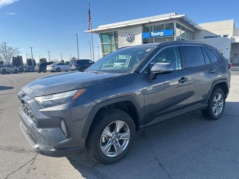 Used 2023 Toyota RAV4 XLE image 1