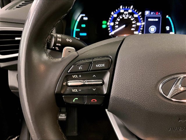Used 2019 Hyundai Ioniq Plug-In Hybrid FWD image 17