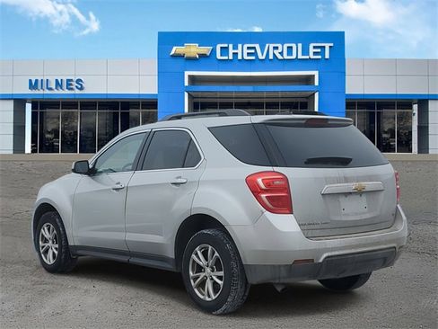 Used 2017 Chevrolet Equinox LT w/ Convenience Package image 3