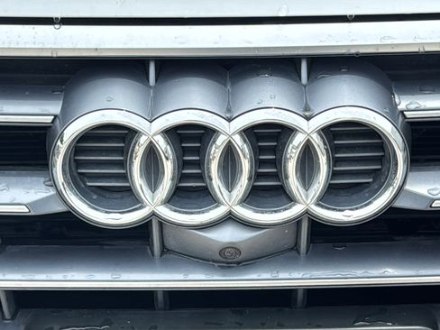 Used 2019 Audi Q5 Prestige AWD/4WD image 10