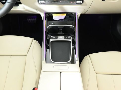 Used 2026 Mercedes-Benz GLA 250 4MATIC image 19