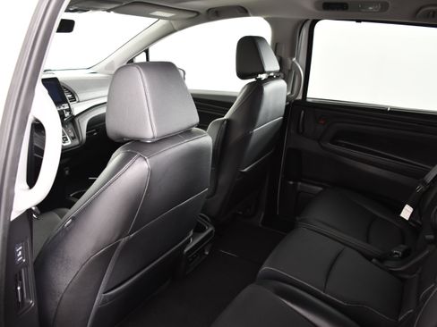 Certified 2023 Honda Odyssey EX-L image 45