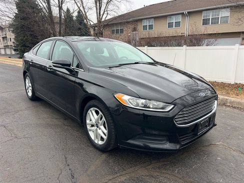 Used 2014 Ford Fusion SE image 3