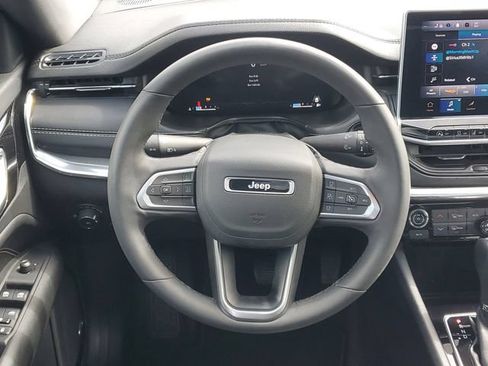 Used 2023 Jeep Compass High Altitude AWD/4WD image 13