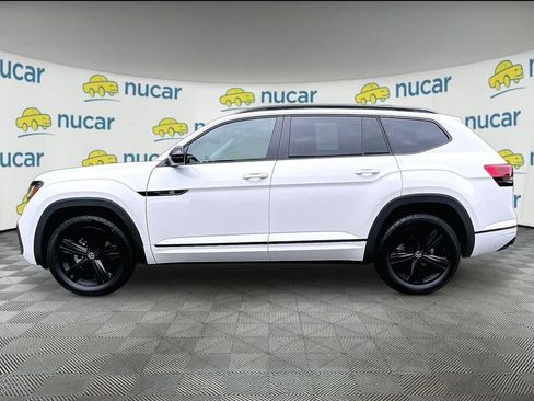 Used 2023 Volkswagen Atlas SEL R-Line AWD/4WD image 4