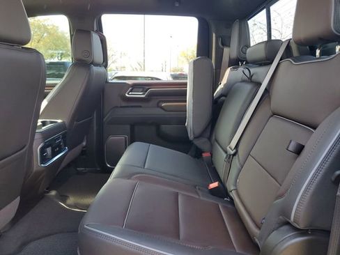 Used 2025 GMC Sierra 2500 Denali w/ Denali Reserve Package image 11