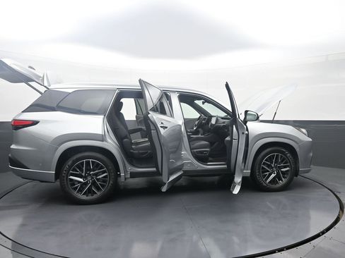 Used 2025 Lexus TX 350 AWD w/ Technology Package image 45