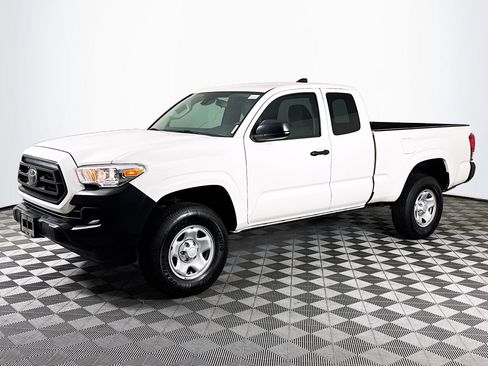 Used 2021 Toyota Tacoma SR image 4