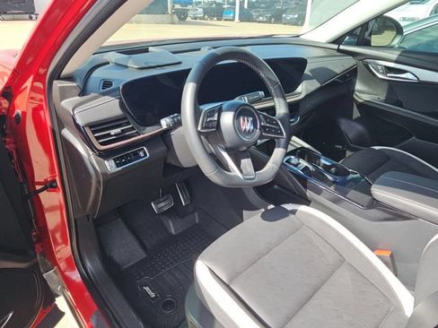 Used 2025 Buick Envision Sport Touring AWD/4WD image 4