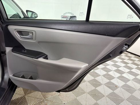 Used 2017 Toyota Camry LE image 16