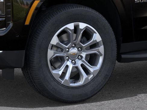 New 2026 Chevrolet Suburban LT w/ Comfort Package image 11