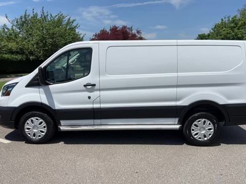 Used 2023 Ford Transit 250 Low Roof w/ Exterior Upgrade Package RWD image 39