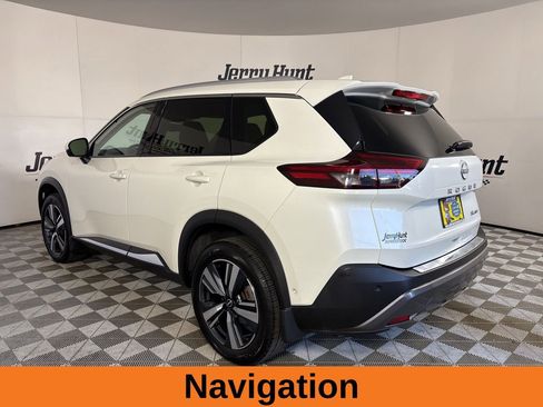 Used 2023 Nissan Rogue SL w/ SL Premium Package image 8