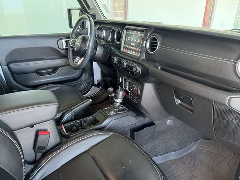 Used 2023 Jeep Wrangler Unlimited Sahara w/ Cold Weather Group image 7