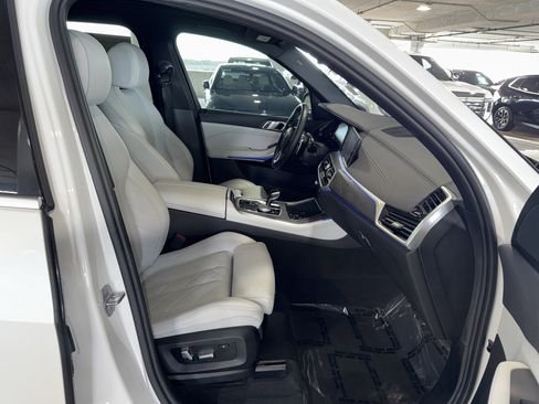 Used 2023 BMW X5 sDrive40i w/ Parking Assistance Package RWD image 14