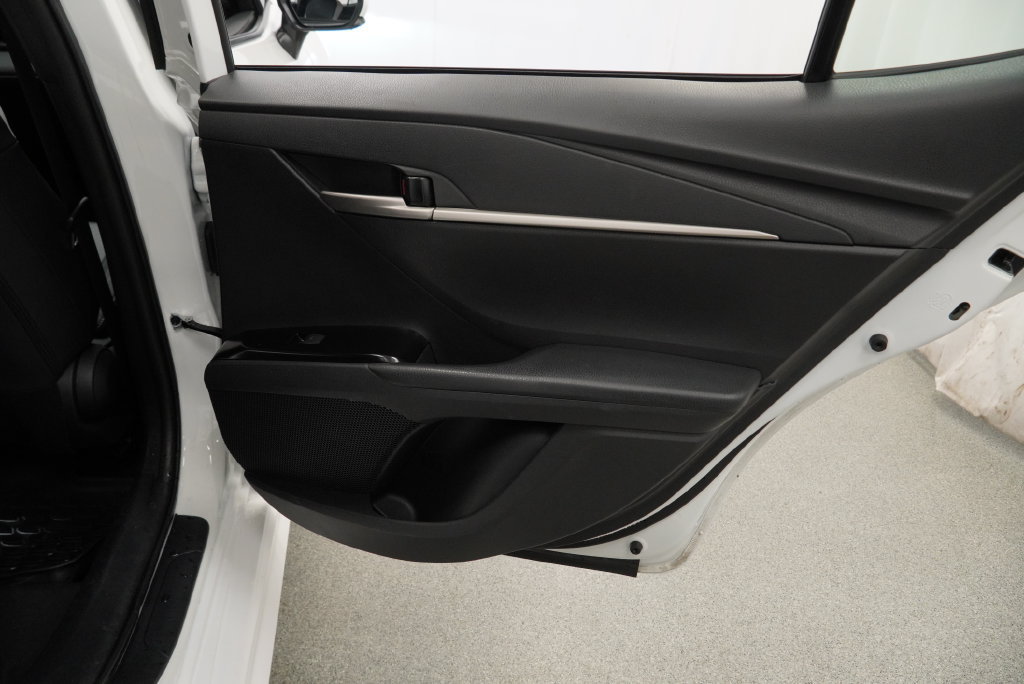 Used 2025 Toyota Camry SE FWD image 42