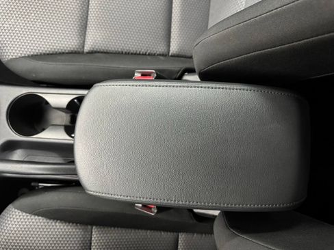 Used 2025 Kia Soul LX w/ LX Technology Package FWD image 27