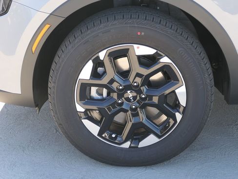 New 2026 Kia Sorento S image 9